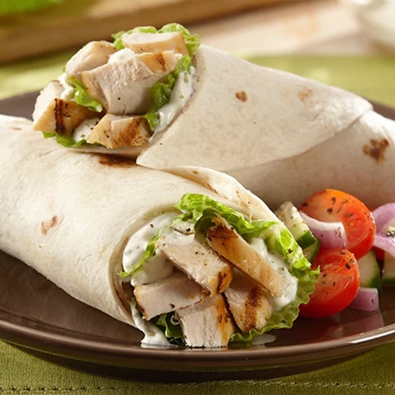 WRAP DE POLLO Y VEGETALES